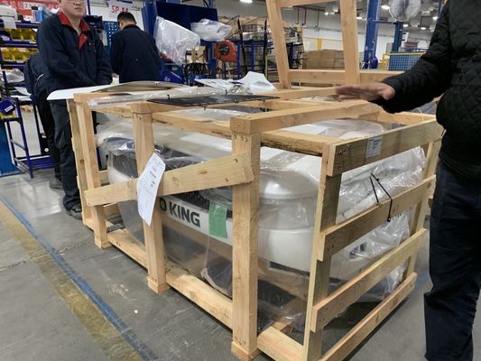 Фронт - установил блоки 0 рефрижераций тележки степени 5050W небольшие